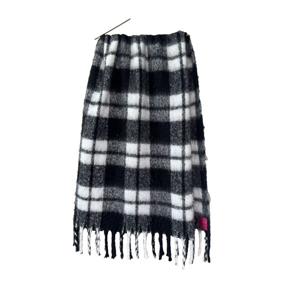 Betsey Johnson Accessories - Betsey Johnson Plaid Blanket Wrap Scarf Designer Fuzzy Cozy Grunge Gothic City